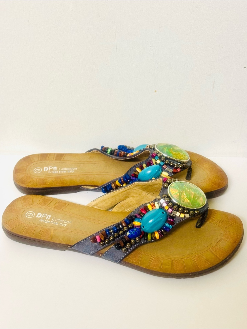 NWOT Women's Beaded Turquoise Accent Boho Style Sandals